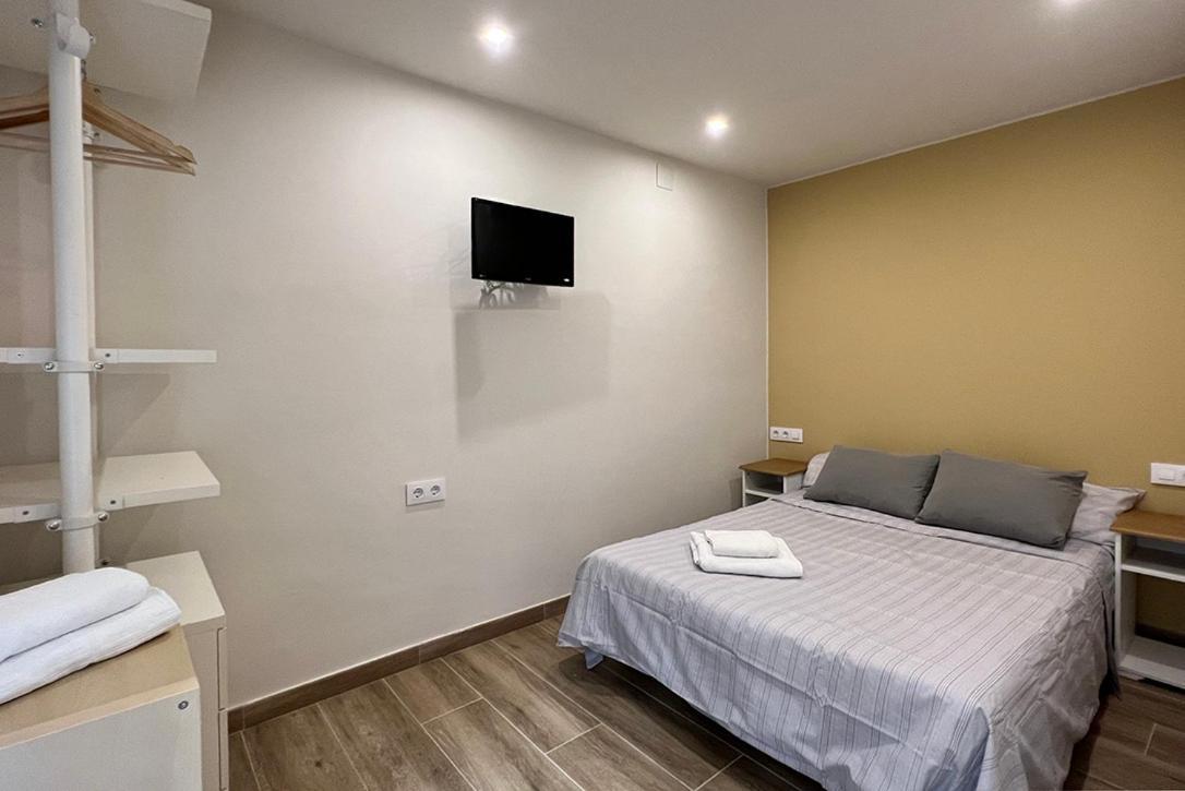 Oliveta Hostal Barcelona