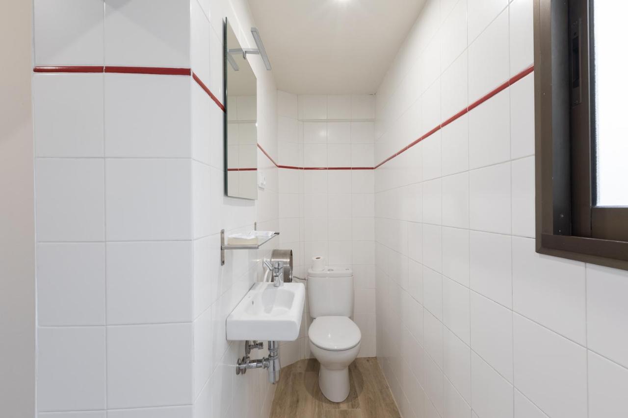 Oliveta Hostal *